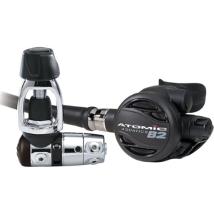 Atomic Regulator B2 Yoke Black